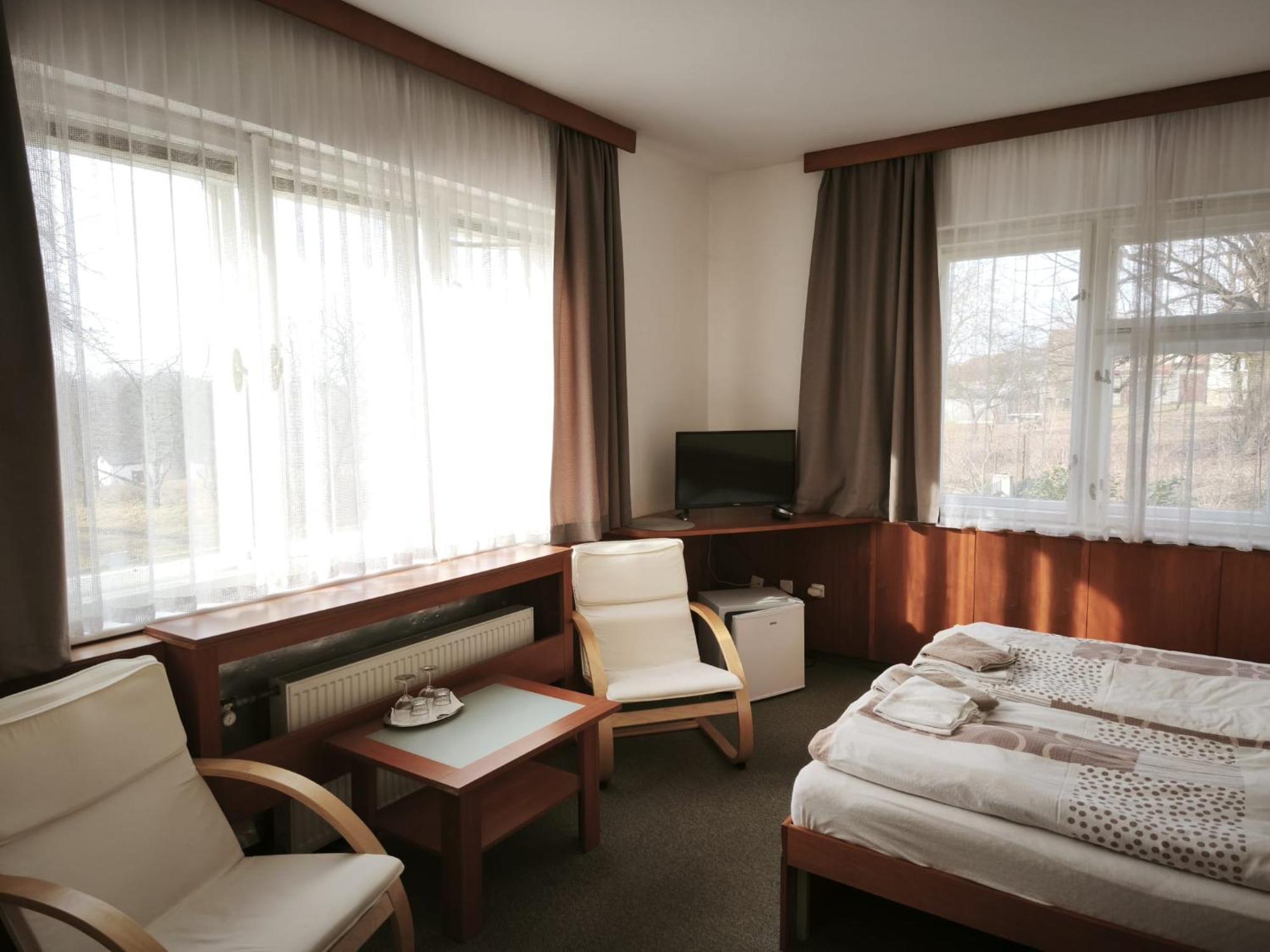 Pension Pod Šibeňákem Strmilov Exterior foto