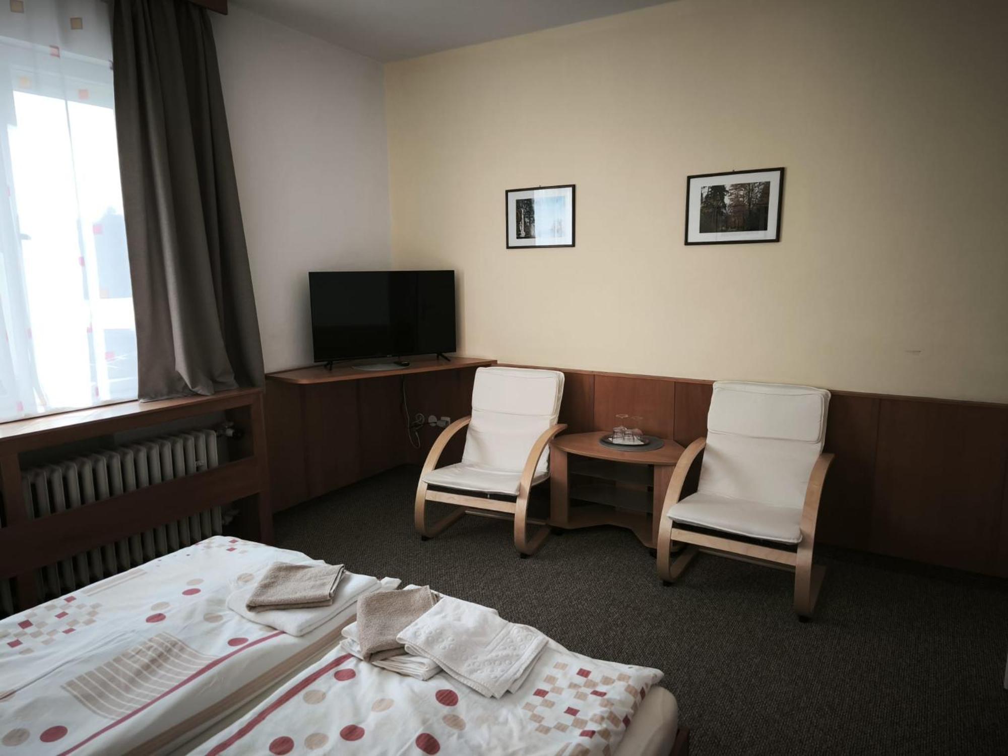 Pension Pod Šibeňákem Strmilov Exterior foto