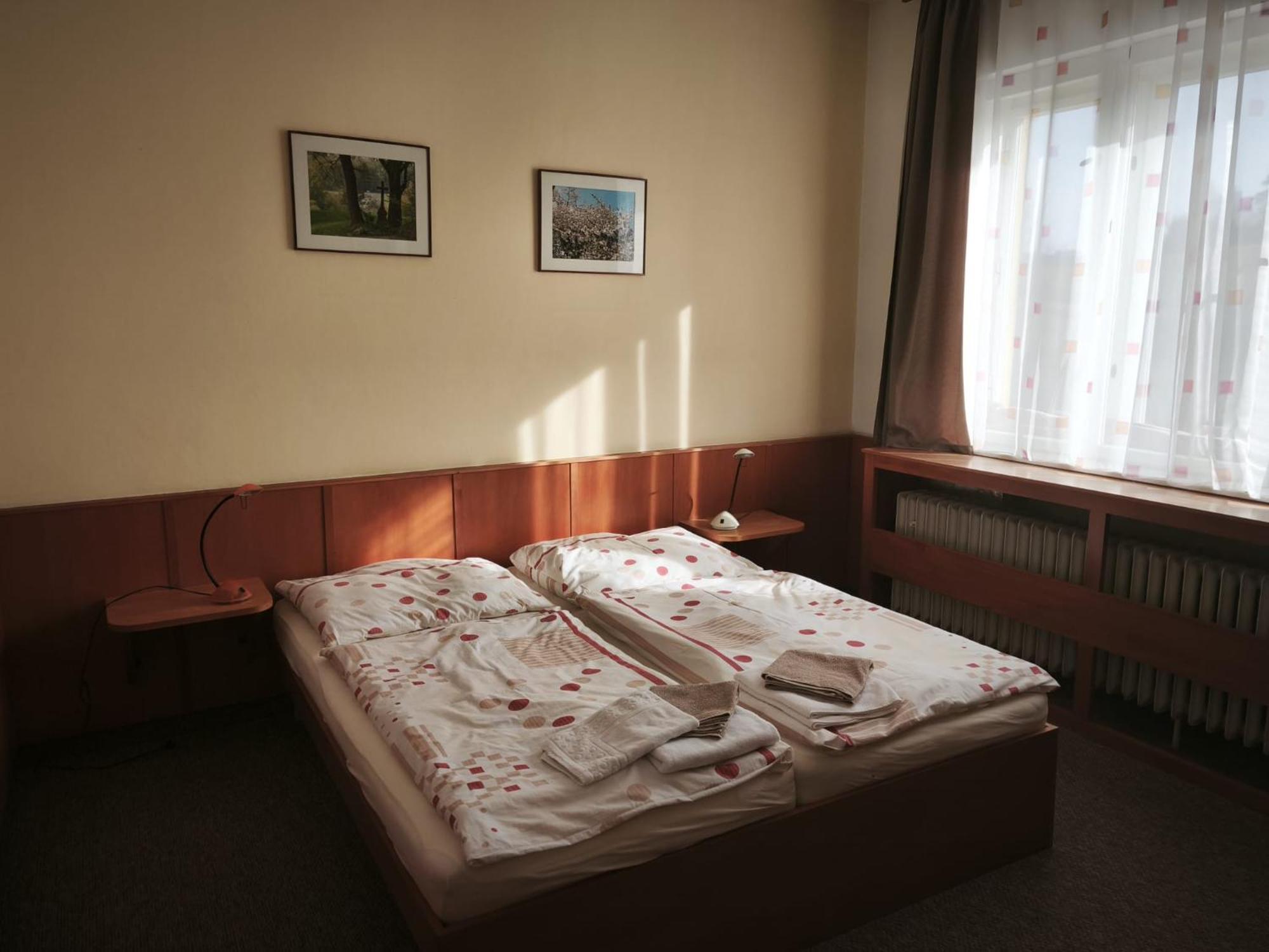 Pension Pod Šibeňákem Strmilov Exterior foto